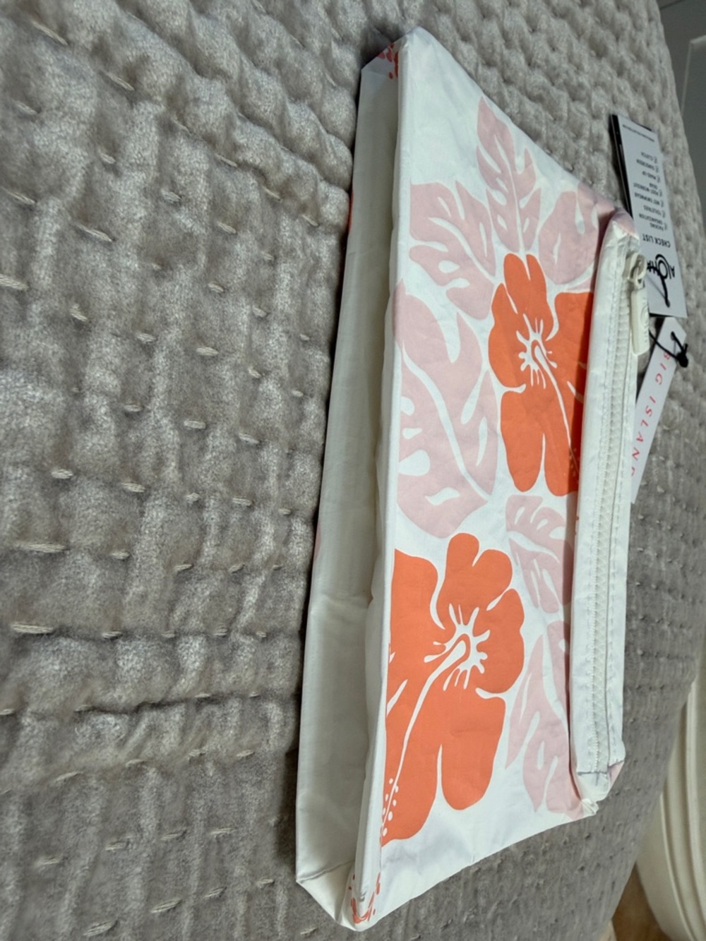NWT Aloha Big island Hibicus Small Pouch - Picture 3 of 10